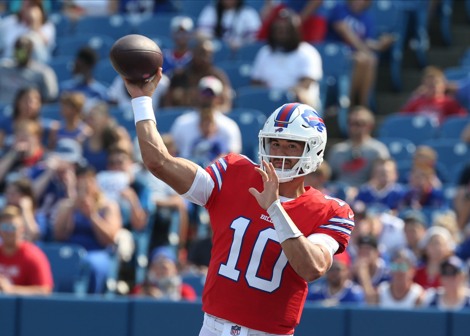 1019072894 McCoy Sports Buffalo Bills training camp
